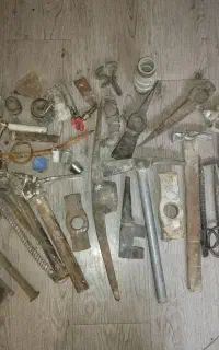 تعدادی تیشه کلنگ پکت مطابق تصویر