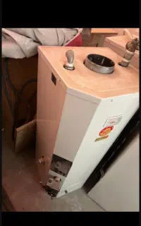 آبگرمکن آدونیس