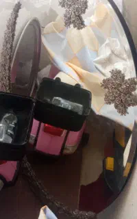 یک عدد آیینه بزرگ