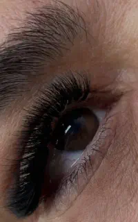 آموزش و خدمات اکستنشن مژه و لیفت لمینت مژه و ابرو