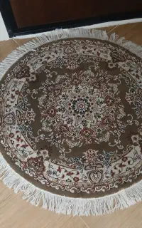 دو تا فرش یک در یک کاملا سالم و نو