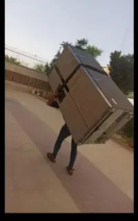 کارگر باربری . حمل و جاب جایی