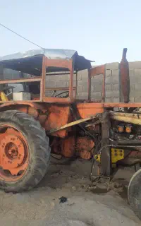 تراکتور رومانی بیل دار