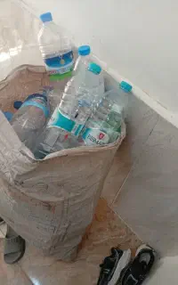 بطری نوشابه و آب معدنی
