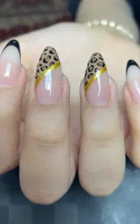 آموزش کاشت ناخن گروهی