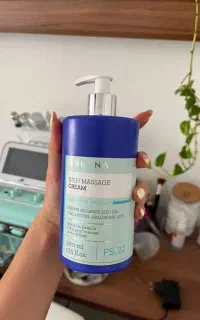 کرم ماساژ  اخر کار فیشال صورت