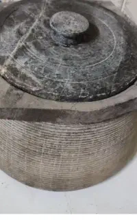 دیگ سنگی