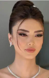 میکاپ کار حرفه ای
