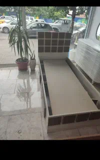 تخت یکنفره و دلاور