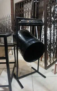 سطل زباله  باغ  باغچه