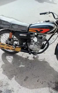 125