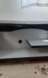 میز تلویزیون در حد نو