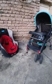 کالسکه وصندلی کودک برای ماشین در حد نو