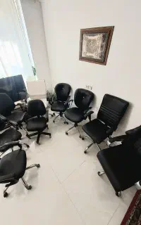 تعدادی صندلی مدیریتی کارمندی اپنی جکدار و چرخشی