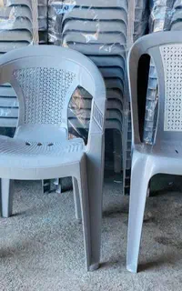 اجاره انواع صندلی تاشو پارچه ای و پلاستیکی