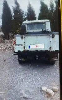 لندروور یک تنی باری