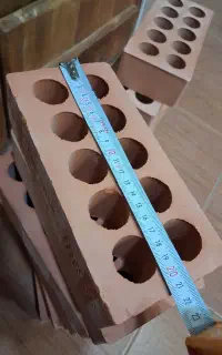 آجر و سفال درجه 1 مستقیم از خط تولید به پروژه شما