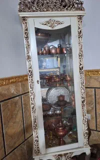 بوفه چوبی سالم و تمیز