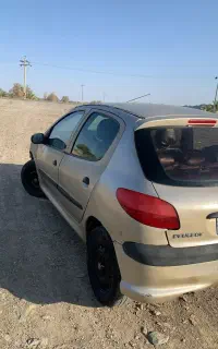 پژو 206معاوضه هم دارم