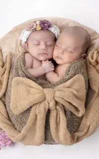 آتلیه عکاسی نویان(بارداری. نوزاد. کودک)