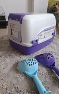 ظرف خاک مسقف گربه
