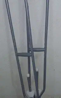 عصای زیر بغلی