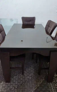 میز ناهارخوری
