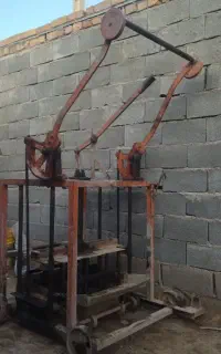 دستگاه بلوکه زنی