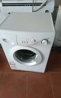 لباسشویی بست ۵کیلویی تمیز سالم