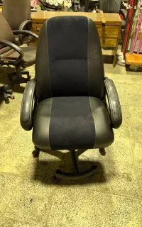 صندلی گردان نیلپر