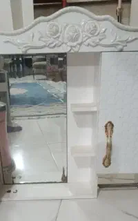 آینه سرویس بهداشتی