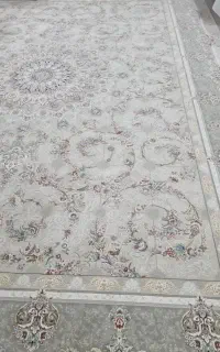 فرش دست بافت گونه گل برجسته ۱۲ متره یک تخته
