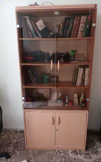 کتابخانه درب شیشه ای
