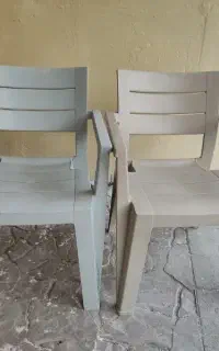 صندلی پلاستیکی