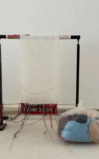 دار قالی ۶۰ در ۷۰ به همراه نخ و نقشه