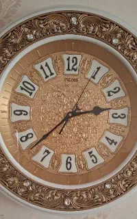 ساعت دیواری