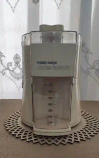 آبمیوه گیری Blasck&Decker