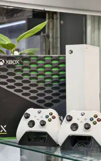 XBOX SERIES S دو دسته با پایه شارژ