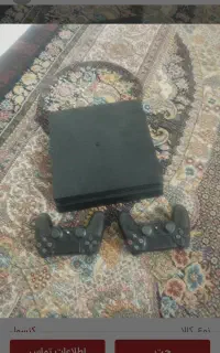 پی اس 4 به همراه ۳ دسته