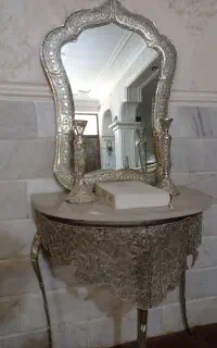 آیینه و شمعدان