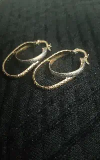 گوشواره رنگ ثابت طرح طلا