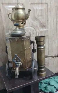 سماور چهارچرخ