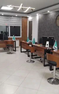 استخدام مشاور خانم واقا در املاک پالیزما