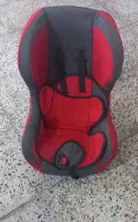 صندلی ماشین نوزاد