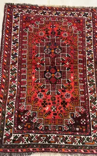 فرش دستباف عشایری