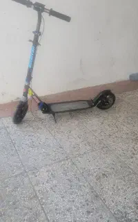 اسکوتر اصل ترمز دیسکی کمک فنردار
