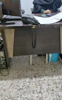 میز اداری فایل فلزی و کمد کتابخانه شیشه ای صندلی