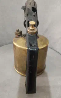 چراغ پیرآموز  برنجی کاملا سالم قدیمی