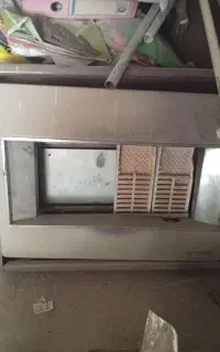 بخاری گازی دودکش دار اونیورسال