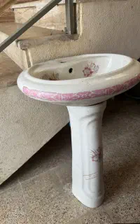 دو عدد روشویی پایه دار گوزل سرام